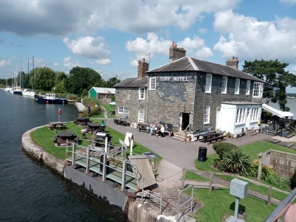 Canal Cruise